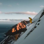 l'expérience unique de skier au Chili : entre Andes et océans
