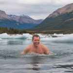 les bienfaits insoupçonnés de la nage en eau glacée